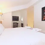 Del Parque Flats Exclusive
